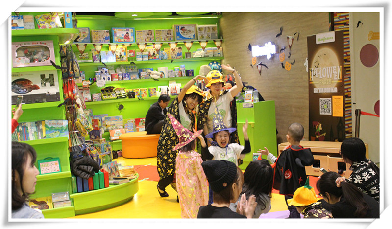 BBunion国际早教北京三里屯中心：万圣节嘻乐会